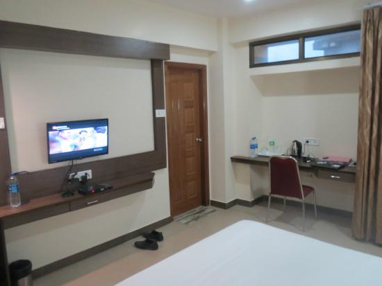 Hotel Yaiphaba